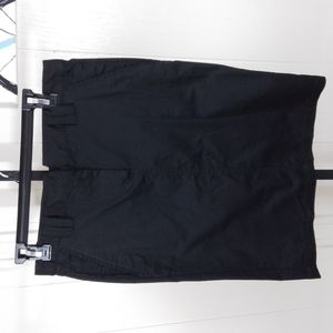 🧡 The Limited stretch Black skirt size 8